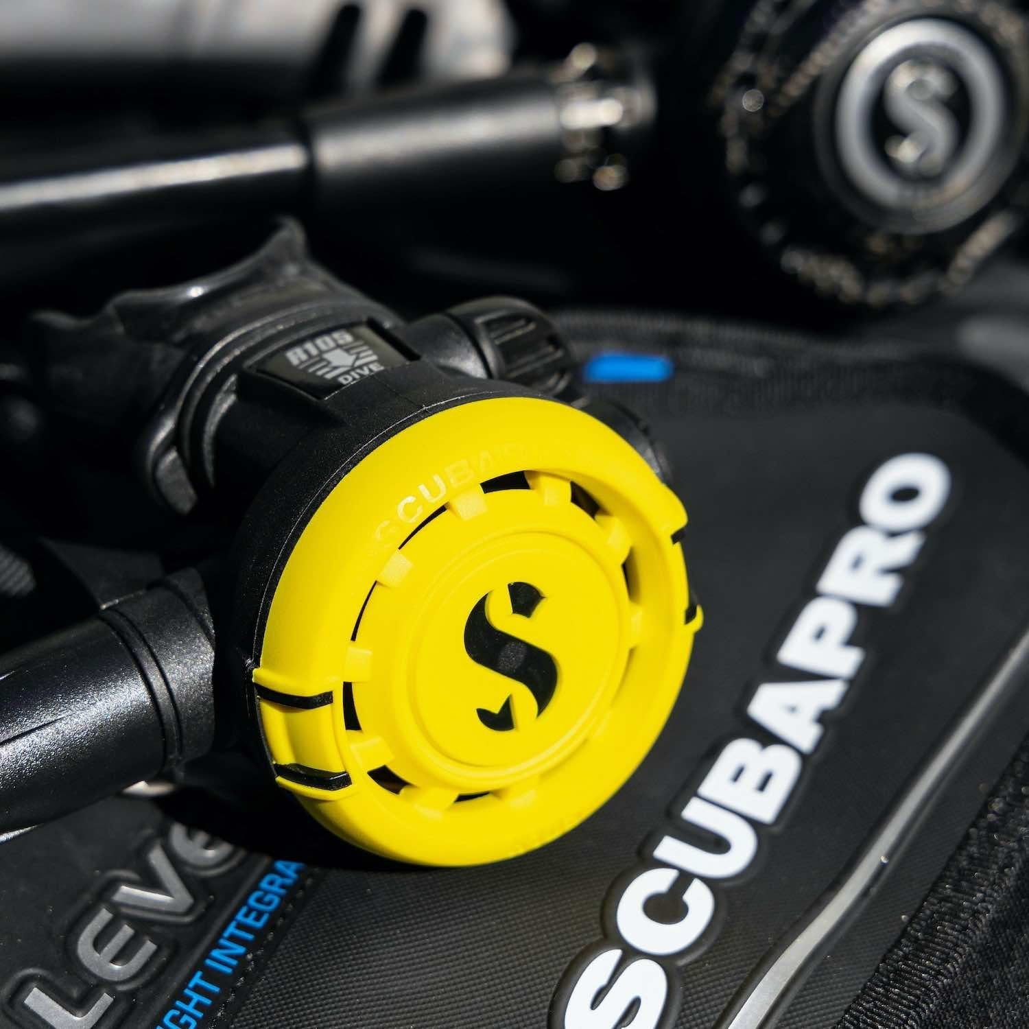 Scubapro R105 Octopus erogatore subacqueo